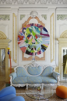 byblos art hotel villa amista