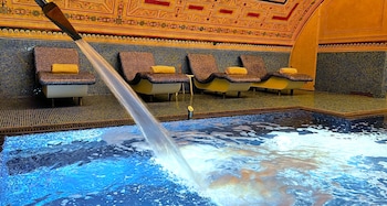 byblos art hotel villa amista