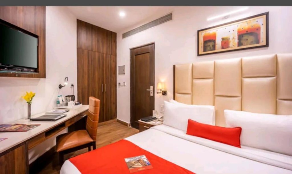 hotel prithvi palace