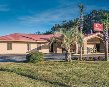 econo lodge defuniak springs i 10