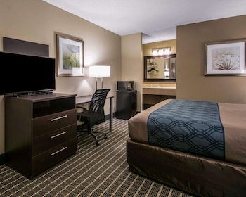 econo lodge defuniak springs i 10