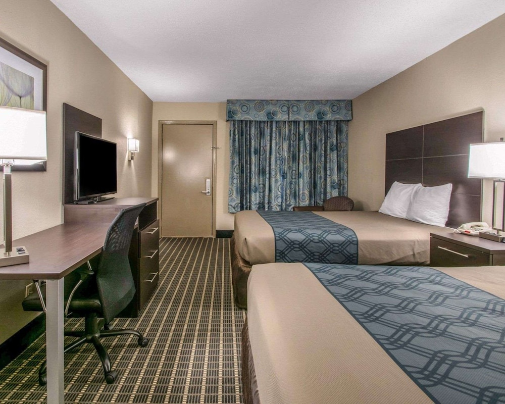 econo lodge defuniak springs i 10