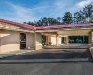 econo lodge defuniak springs i 10