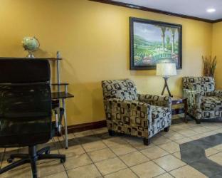 econo lodge defuniak springs i 10