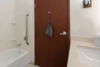 comfort suites granbury