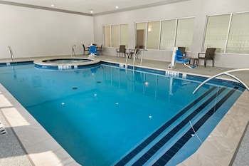 comfort suites granbury