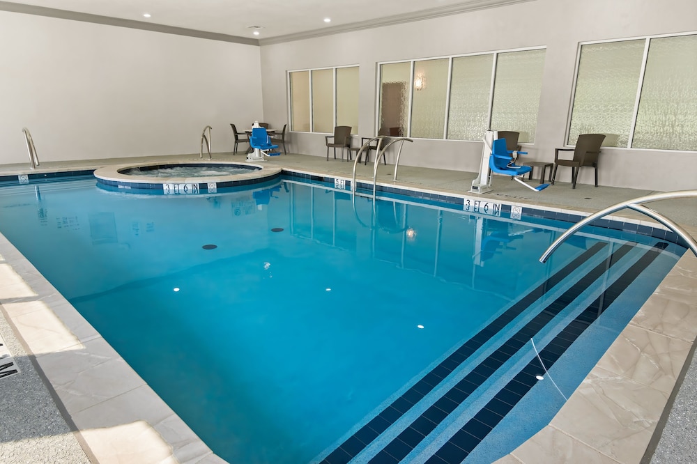 comfort suites granbury