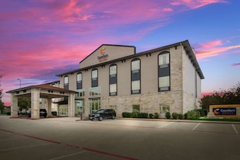 comfort suites granbury