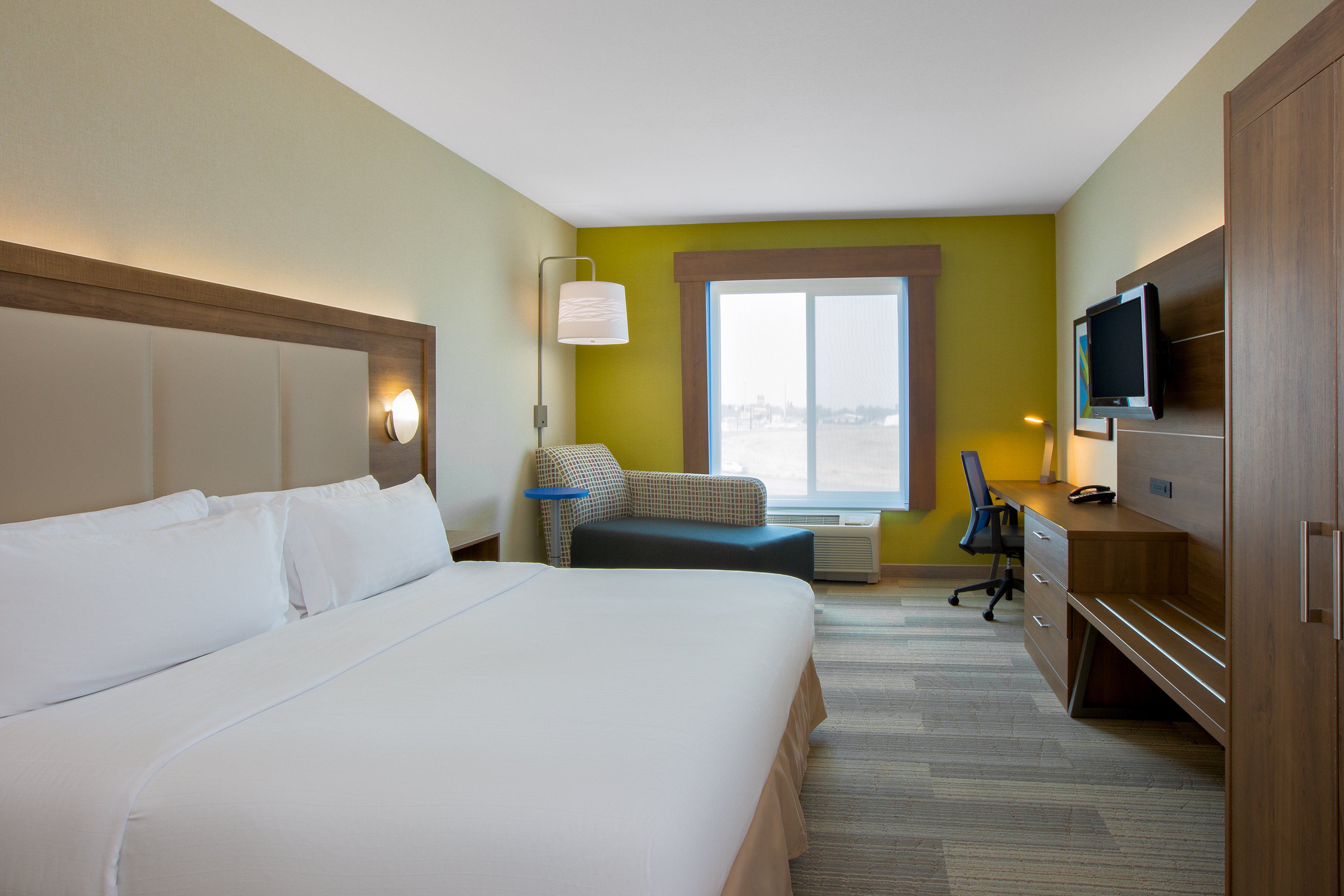 holiday inn express and suites ontario by ihg