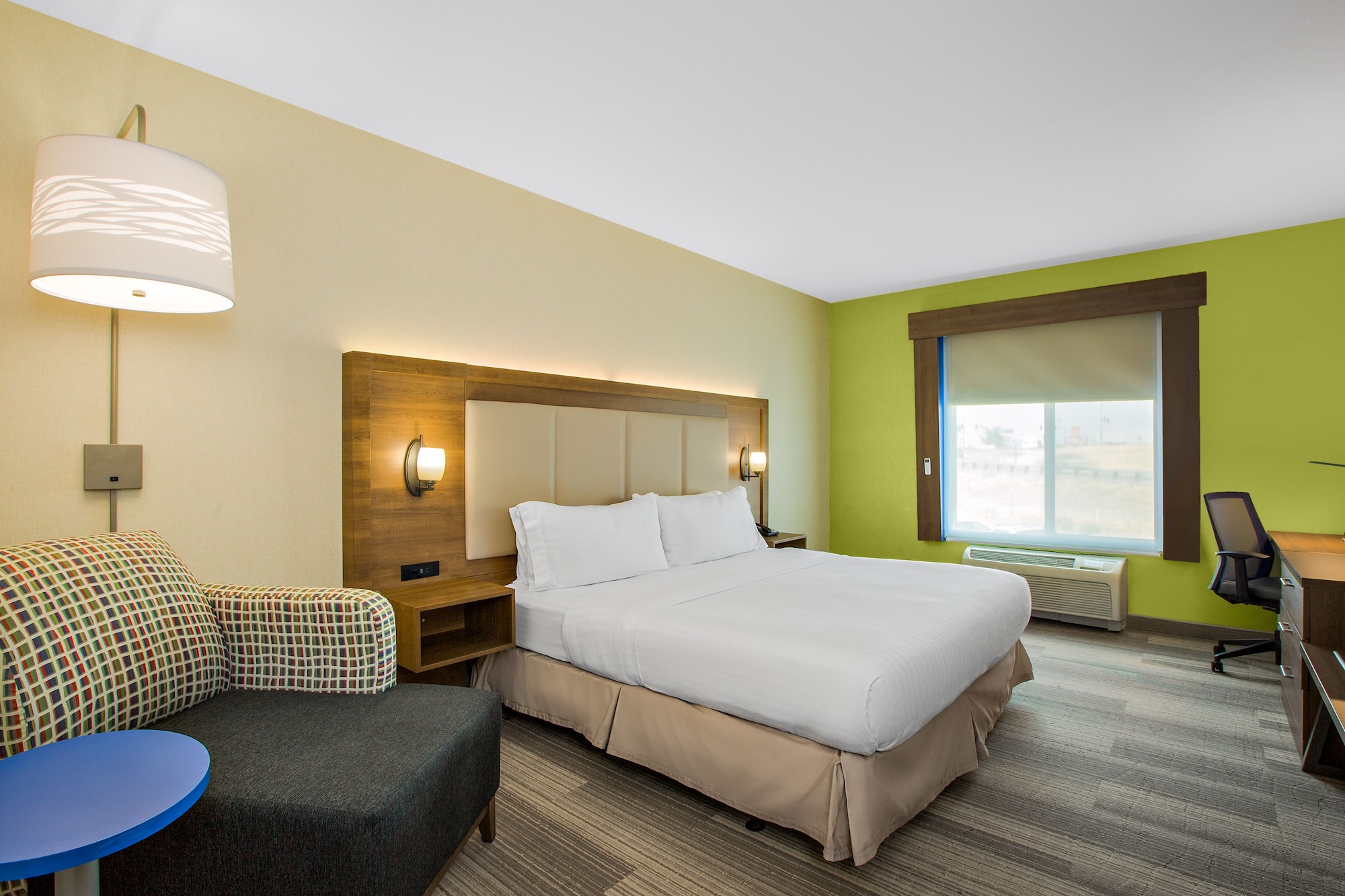holiday inn express and suites ontario by ihg