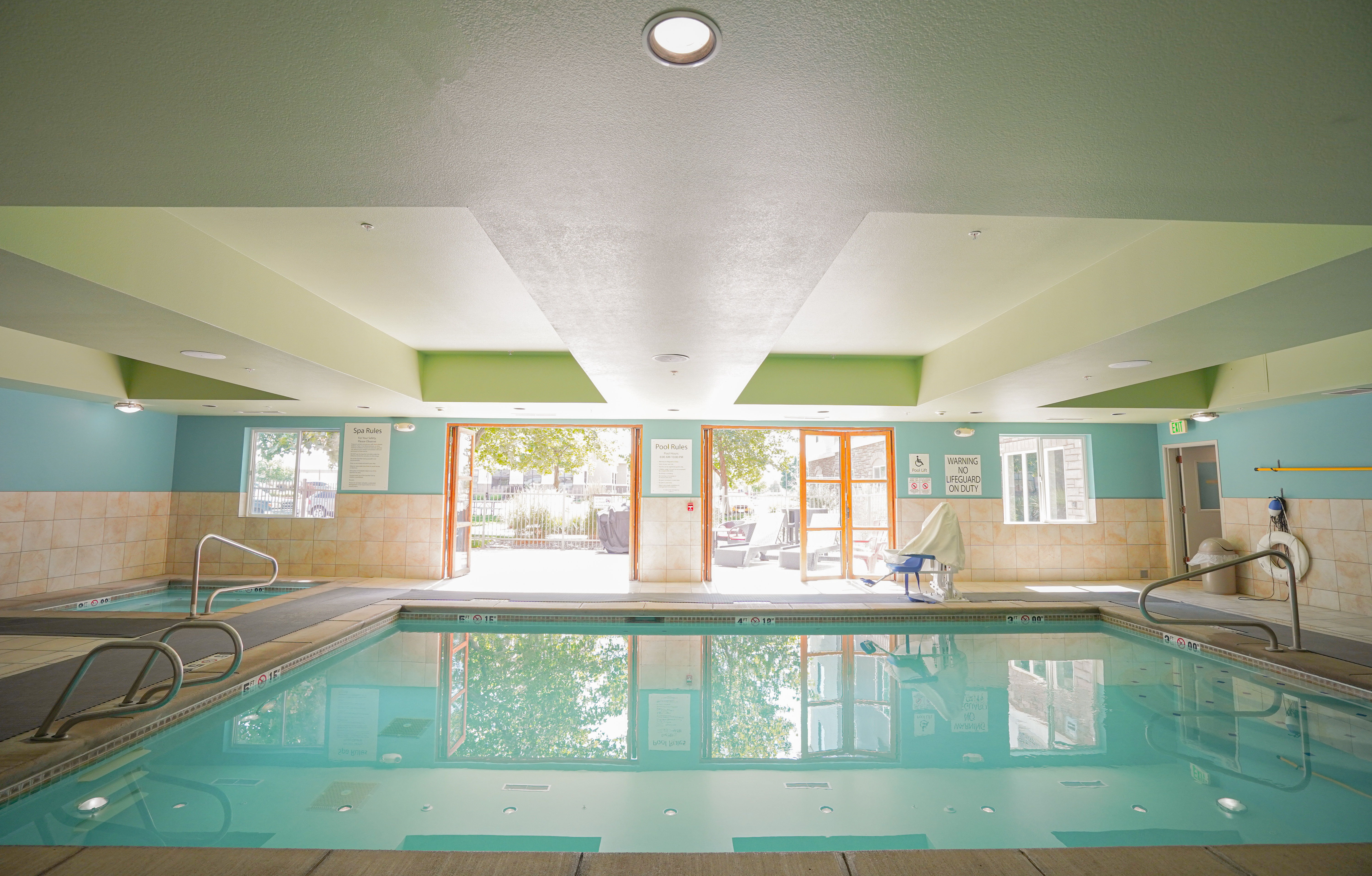 holiday inn express and suites ontario by ihg
