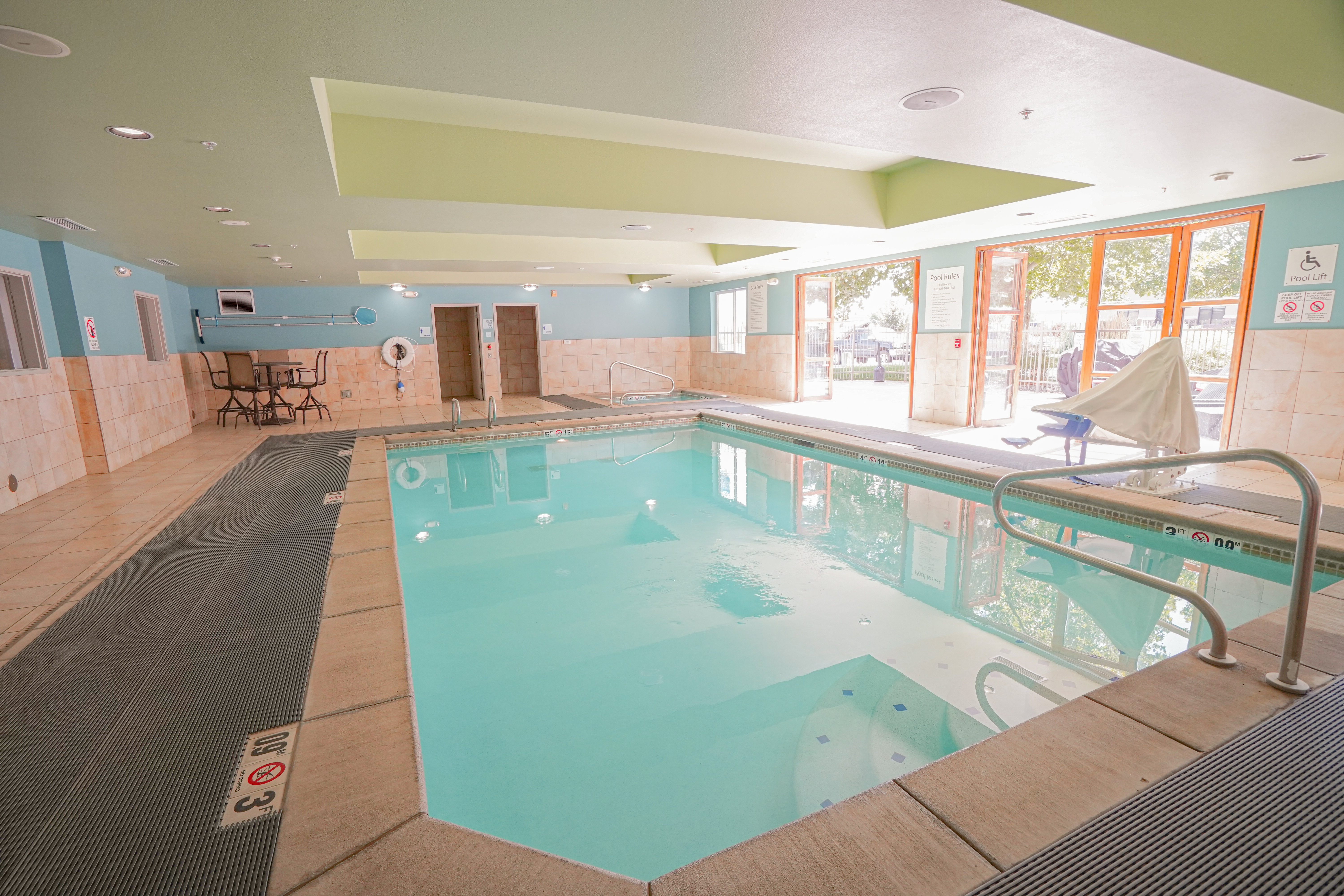 holiday inn express and suites ontario by ihg