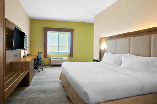 holiday inn express and suites ontario by ihg