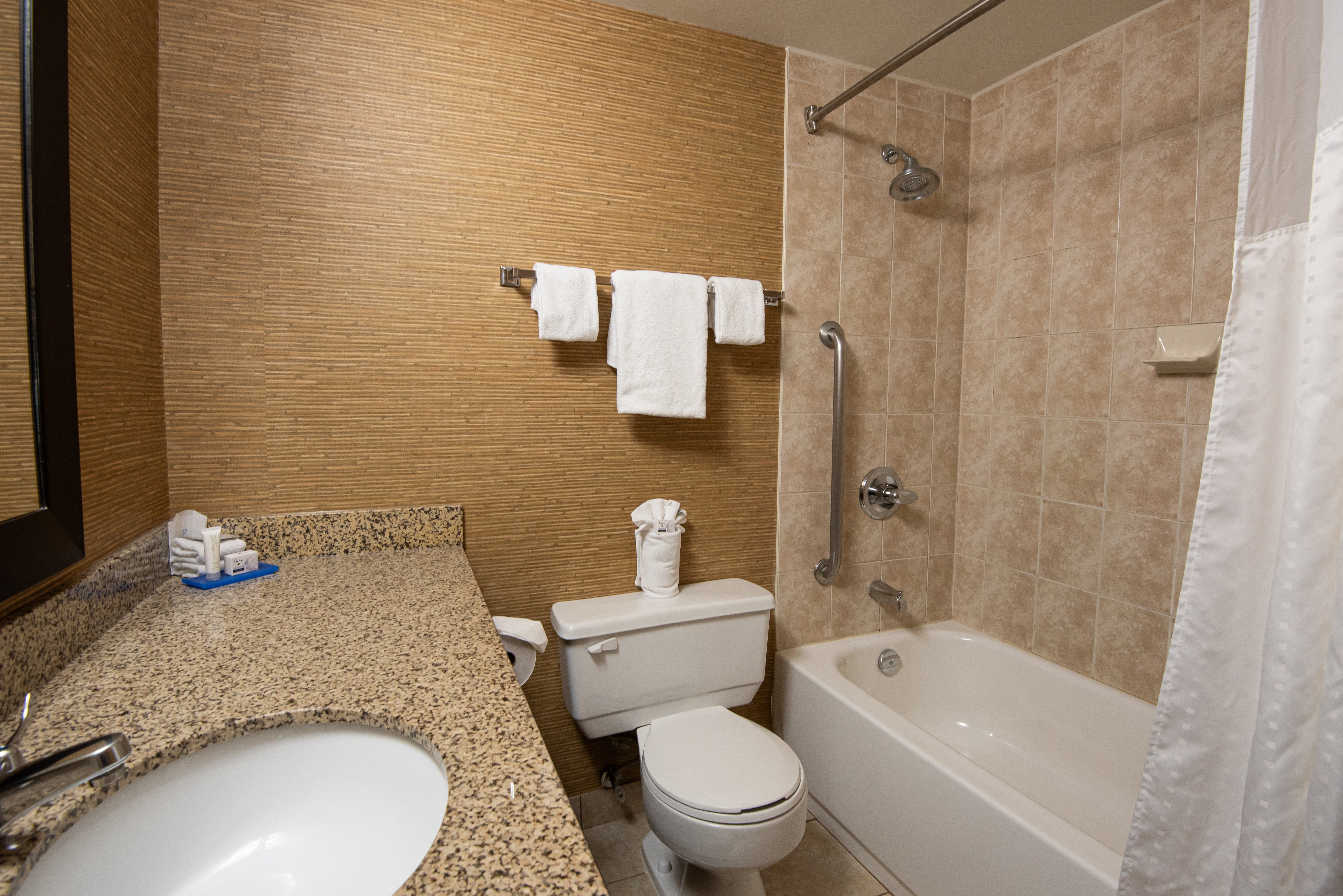 holiday inn express and suites chatham south by ihg