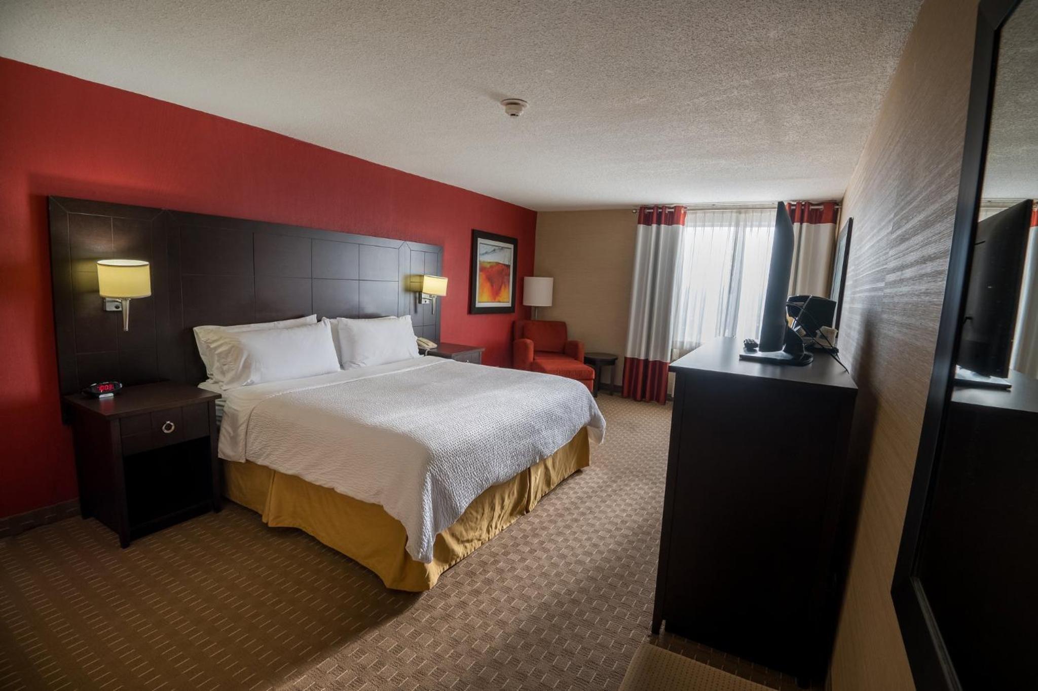 holiday inn express and suites chatham south by ihg