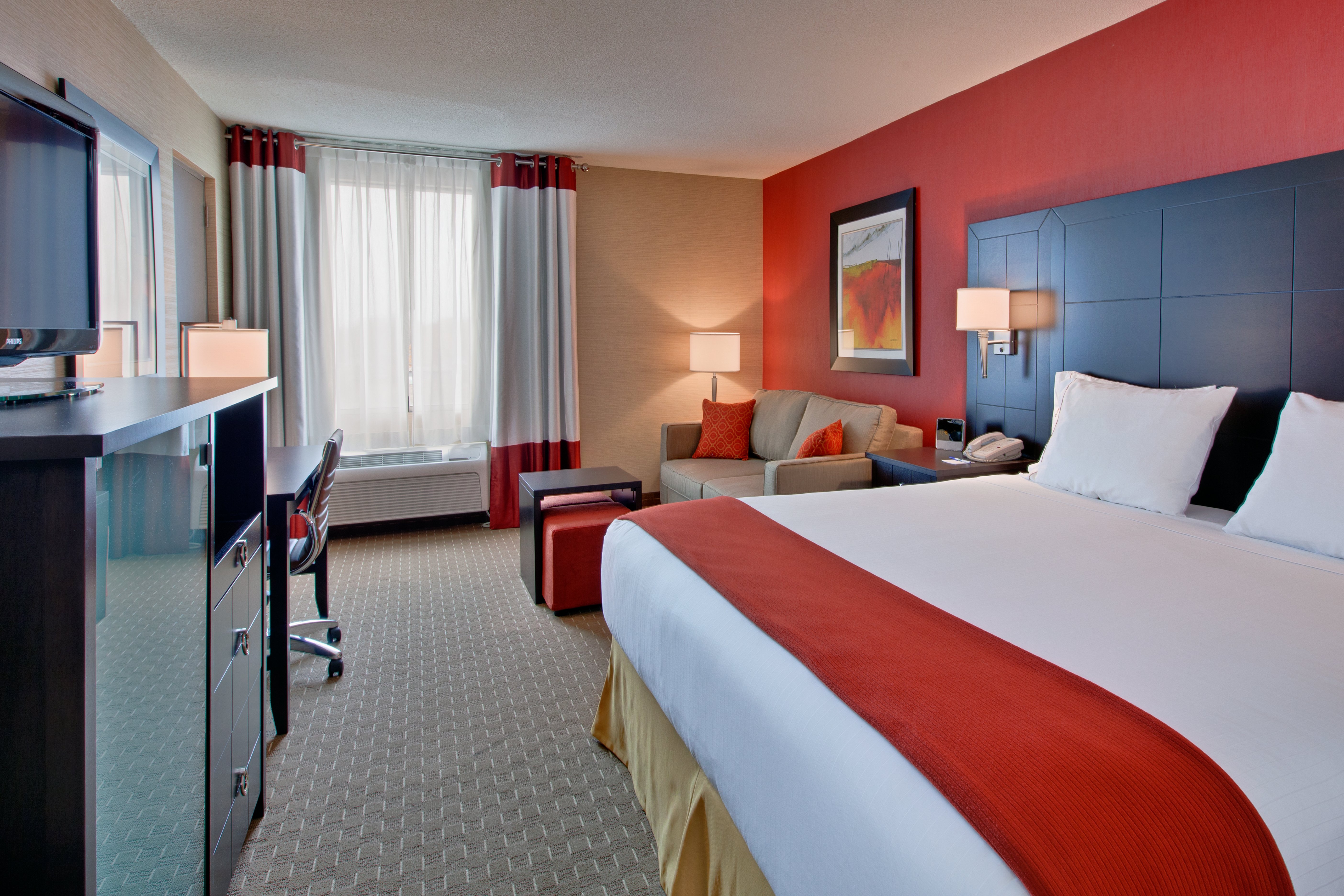 holiday inn express and suites chatham south by ihg