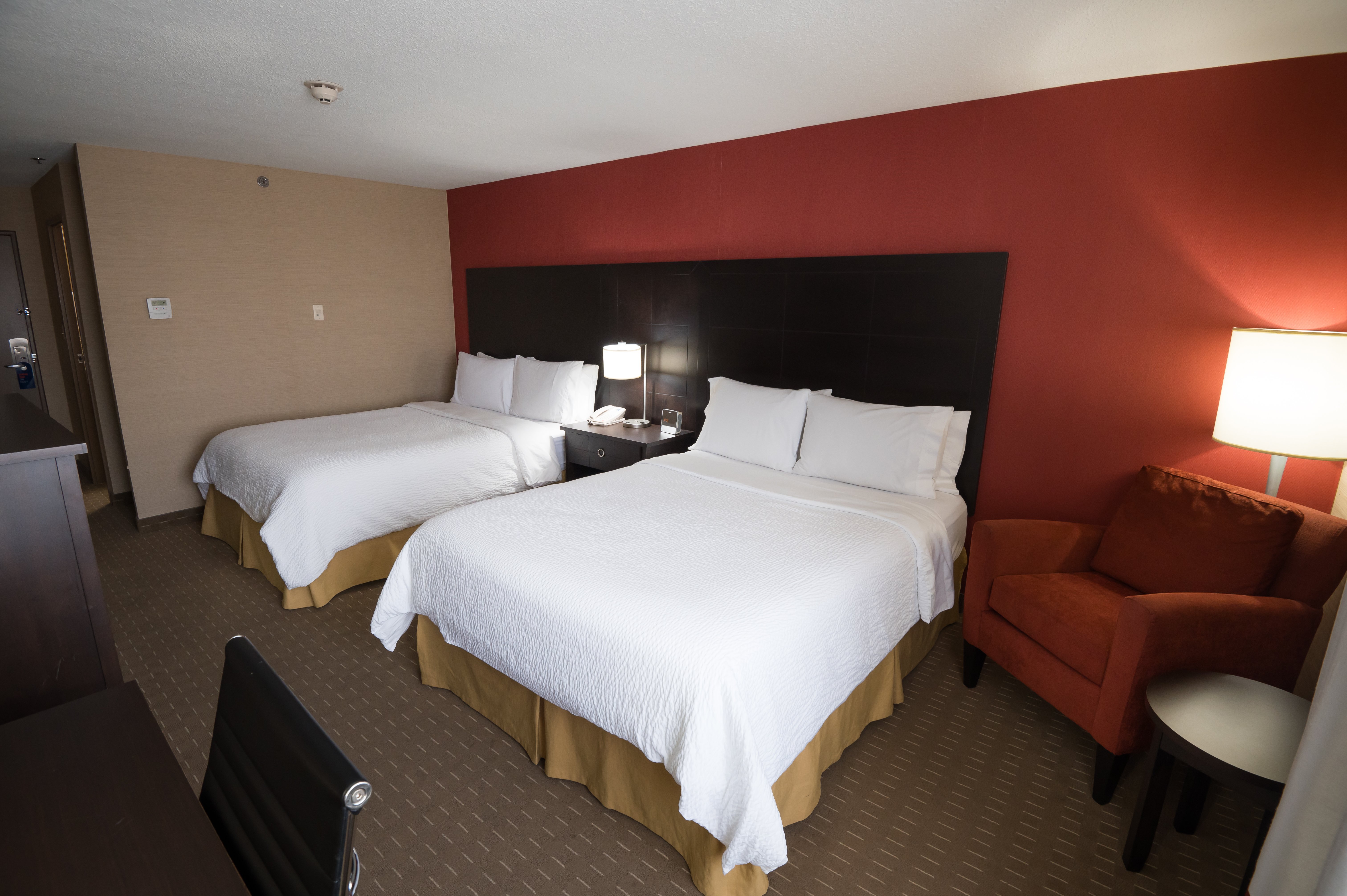 holiday inn express and suites chatham south by ihg