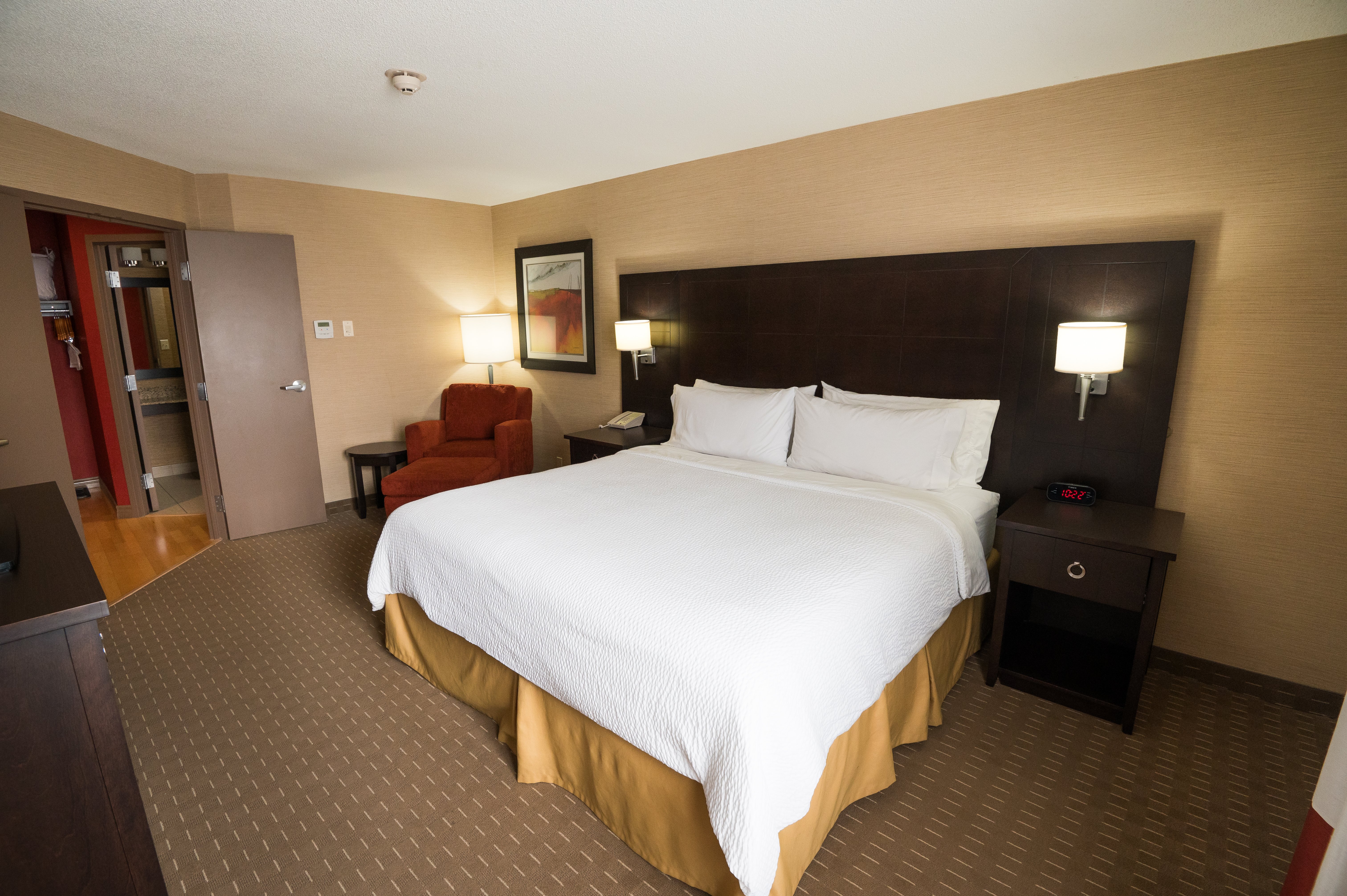 holiday inn express and suites chatham south by ihg