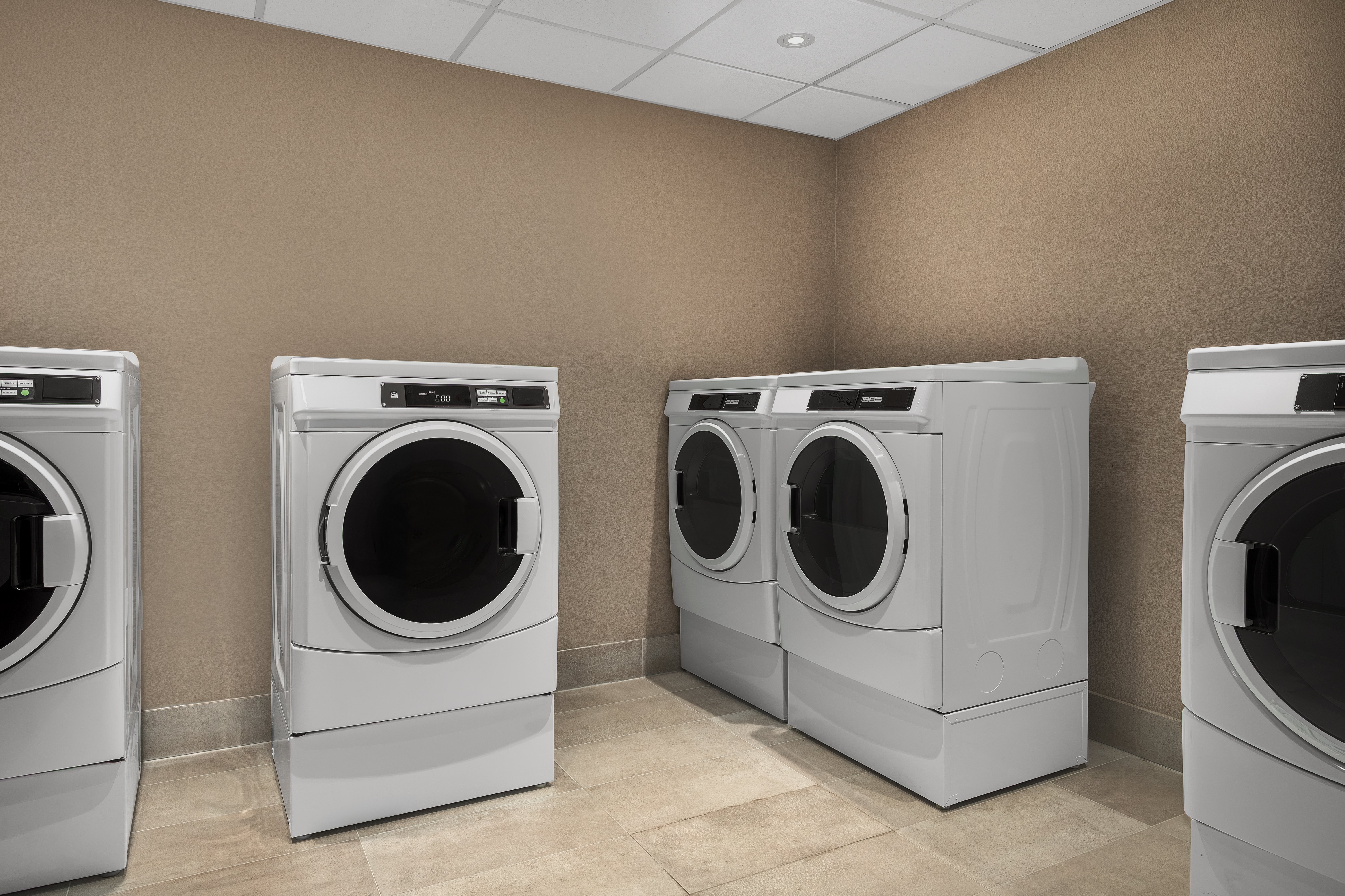 holiday inn express and suites chatham south by ihg