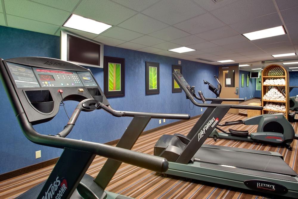 holiday inn express and suites chatham south by ihg