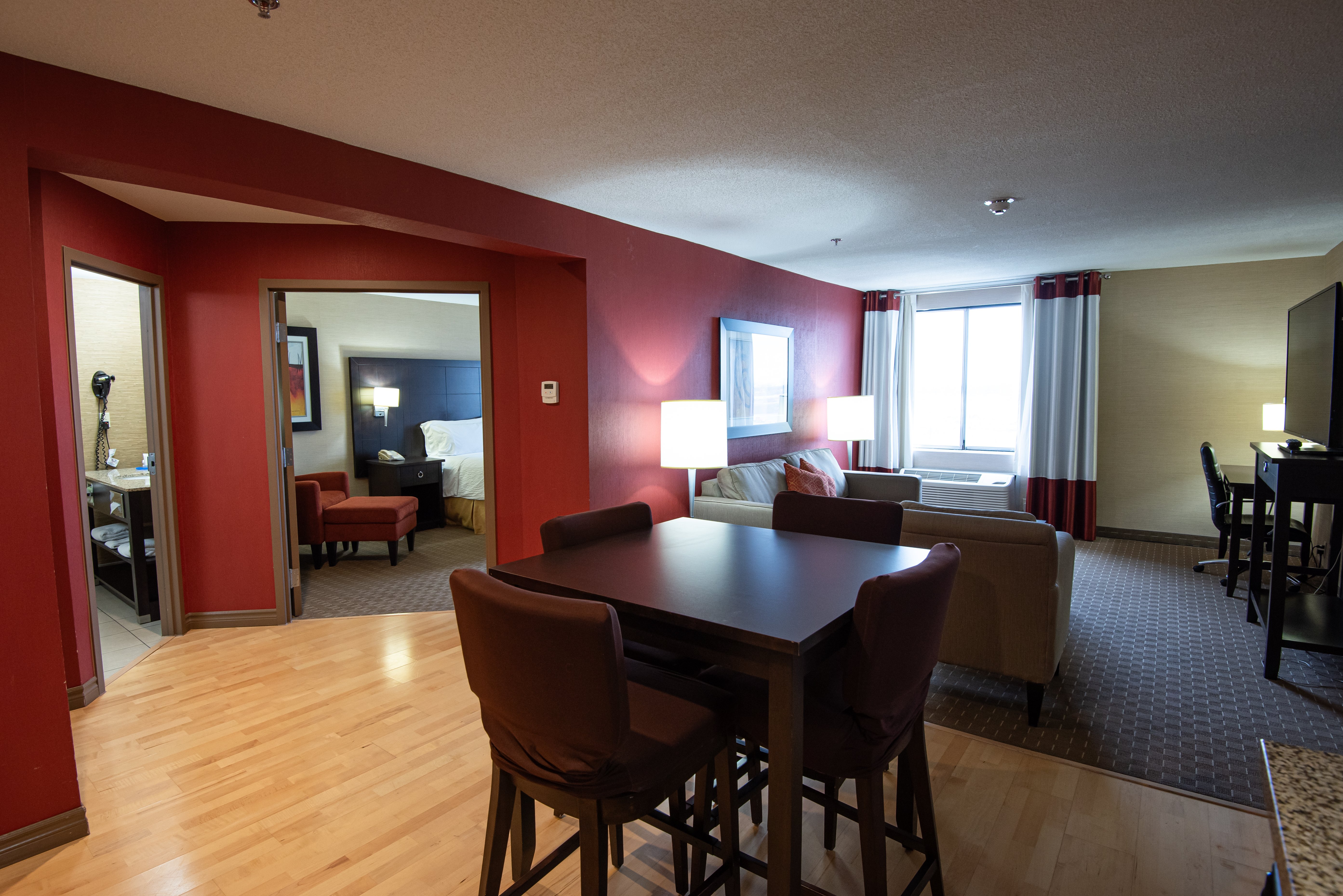 holiday inn express and suites chatham south by ihg