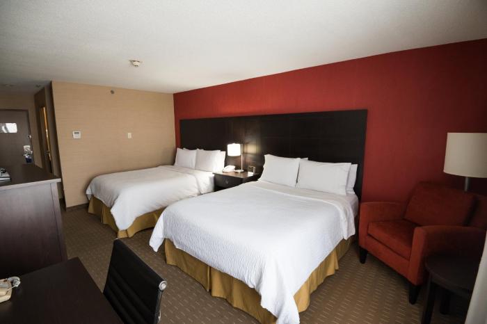 holiday inn express and suites chatham south by ihg