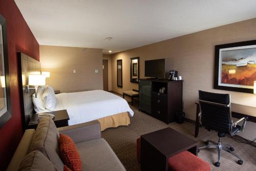 holiday inn express and suites chatham south by ihg