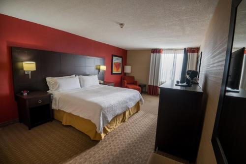 holiday inn express and suites chatham south by ihg
