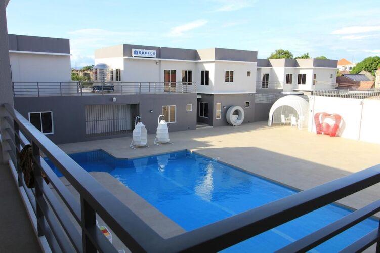 edello resort and pool villa