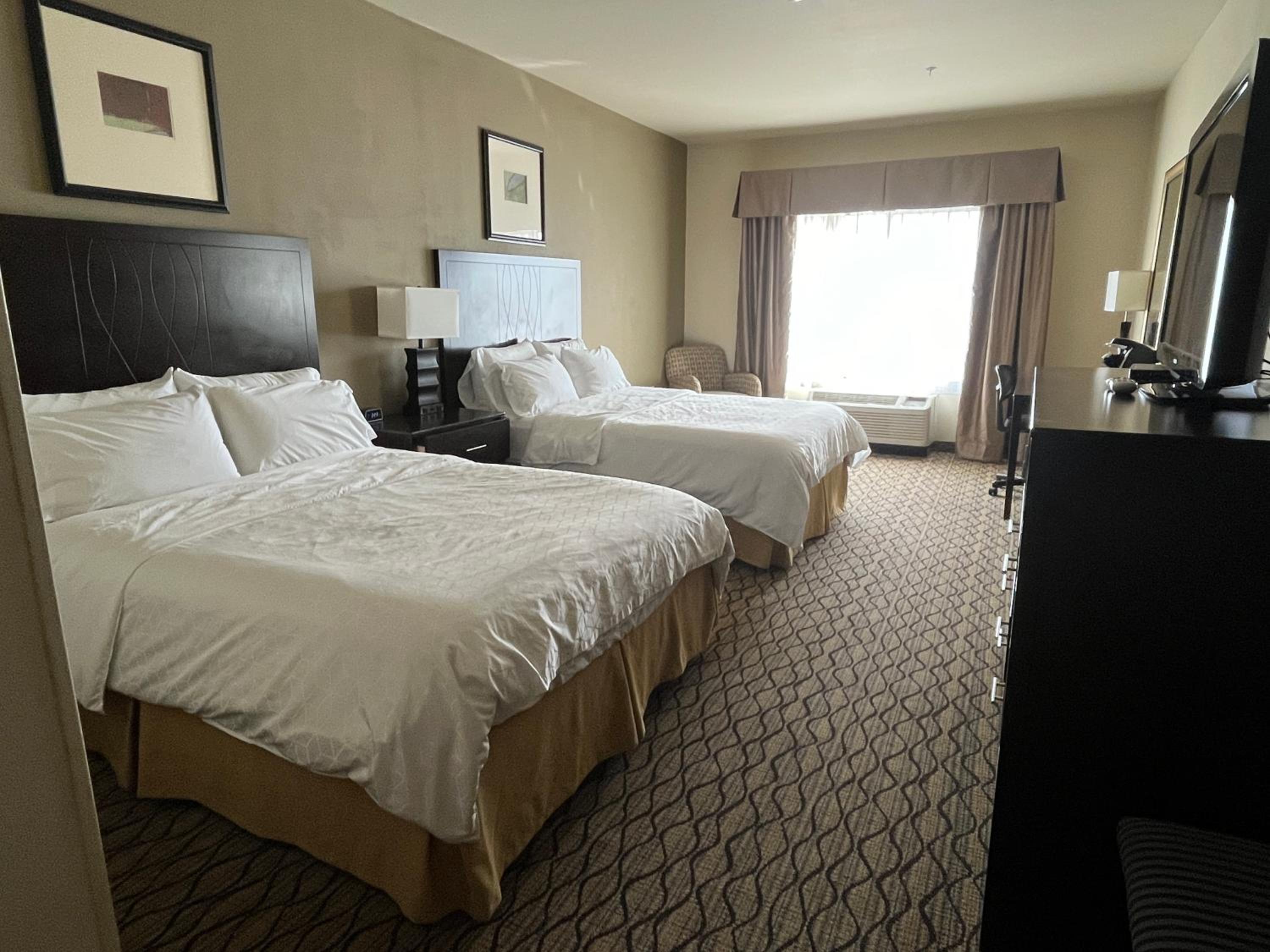 holiday inn express and suites deming mimbres vall