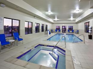 holiday inn express and suites deming mimbres vall