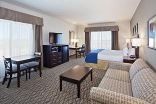 holiday inn express and suites deming mimbres vall