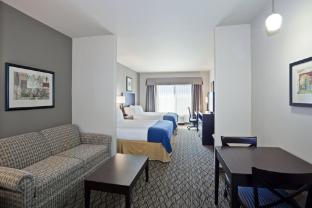 holiday inn express and suites deming mimbres vall