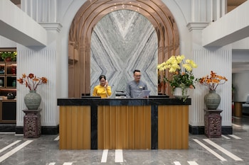 may de ville lakeside hotel