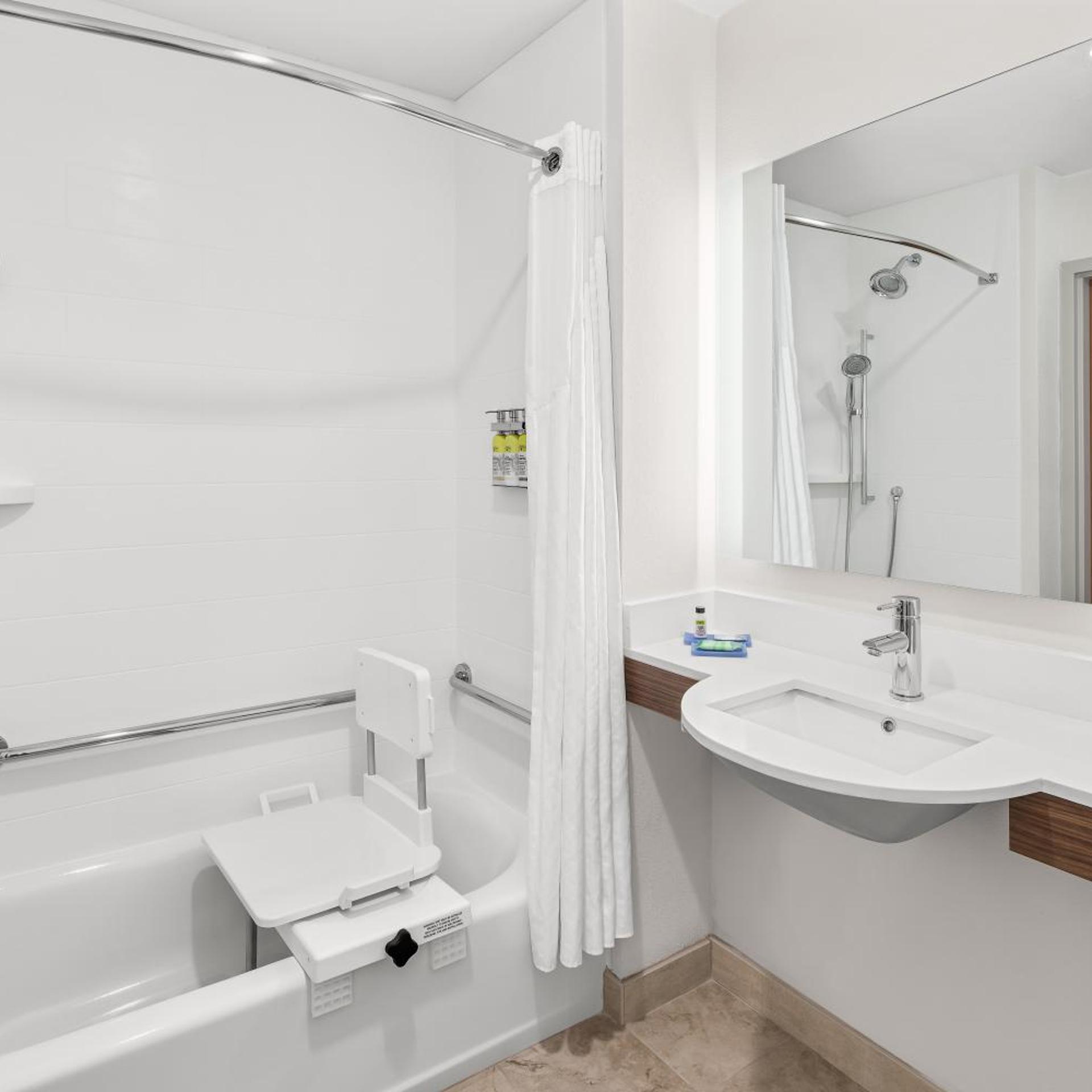 holiday inn express and suites palm bay by ihg