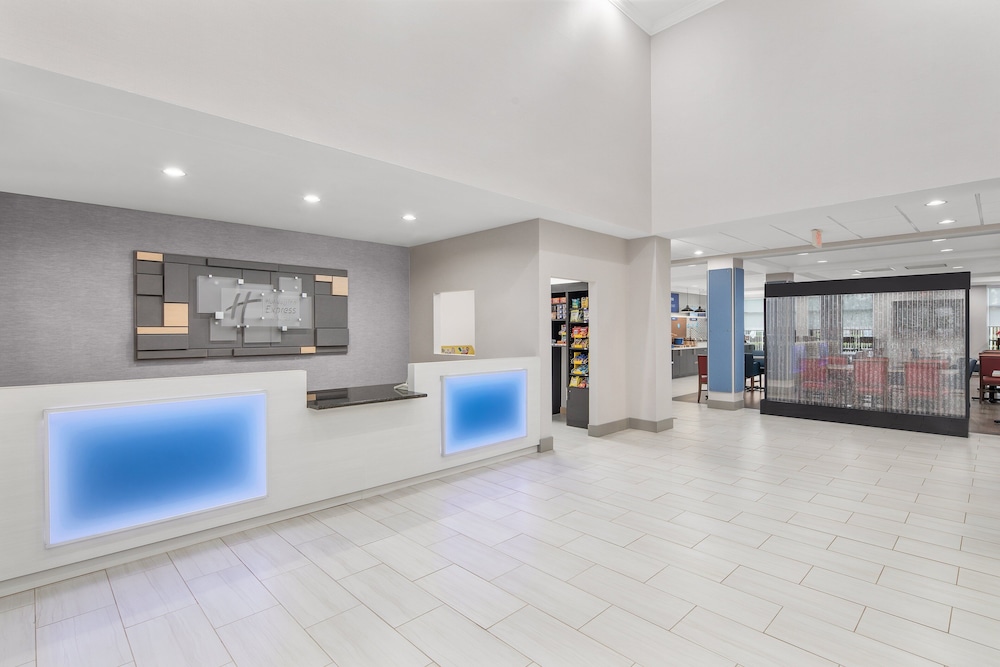 Holiday Inn Express & Suites Palm Bay By Ihg,Melbourne>>Cape Canaveral,3 star
