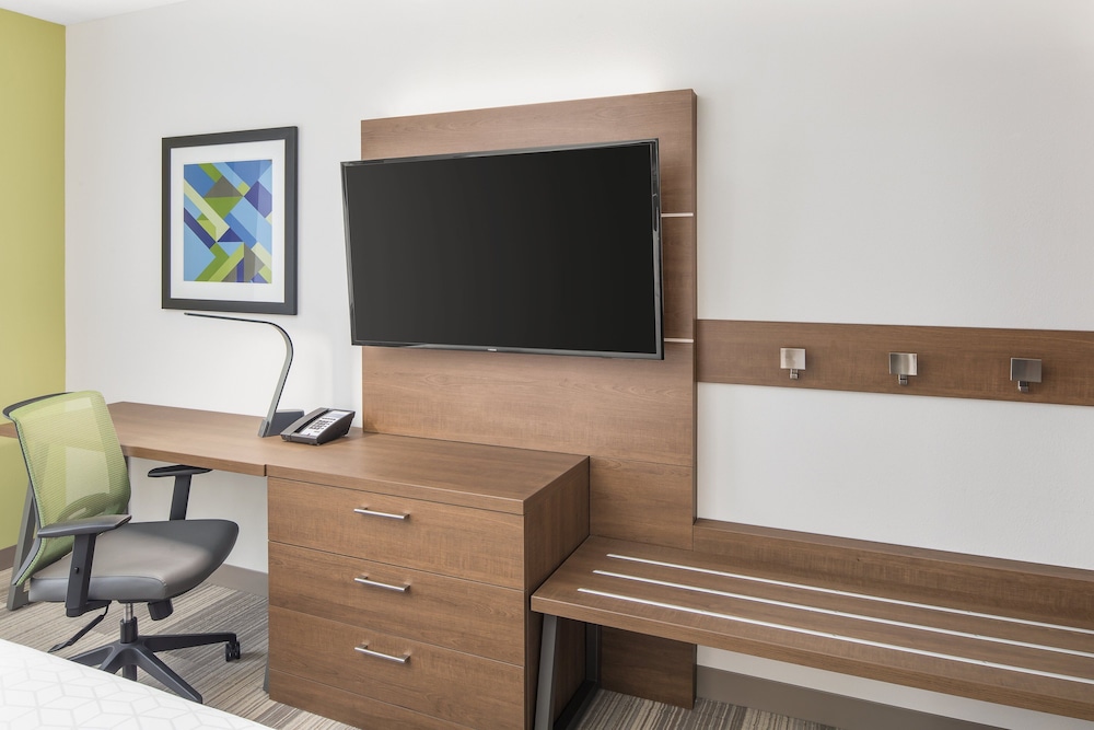 holiday inn express and suites palm bay by ihg