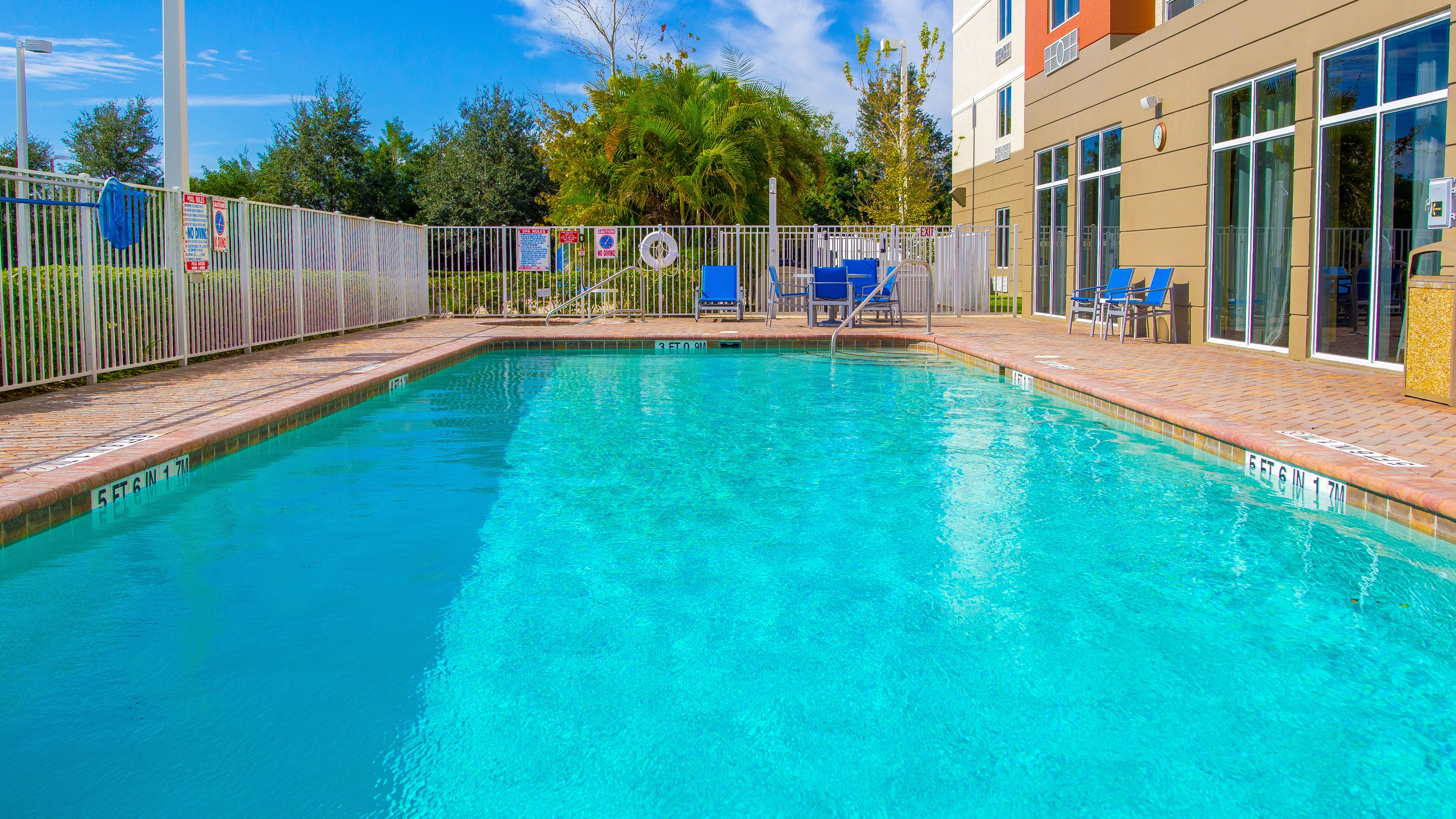 holiday inn express and suites palm bay by ihg