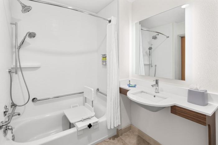 holiday inn express and suites palm bay by ihg