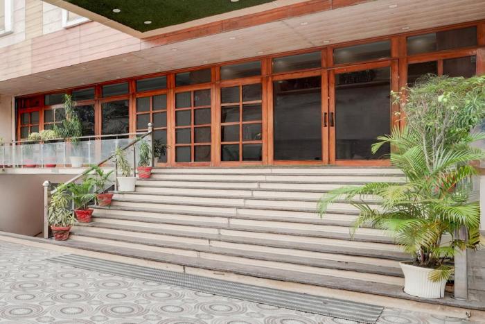 townhouse oak dehradun court formerly gk residency