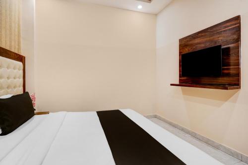 Townhouse Oak Dehradun Court Formerly Gk Residency photo 2
