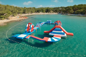 pine beach pakostane all inclusive light