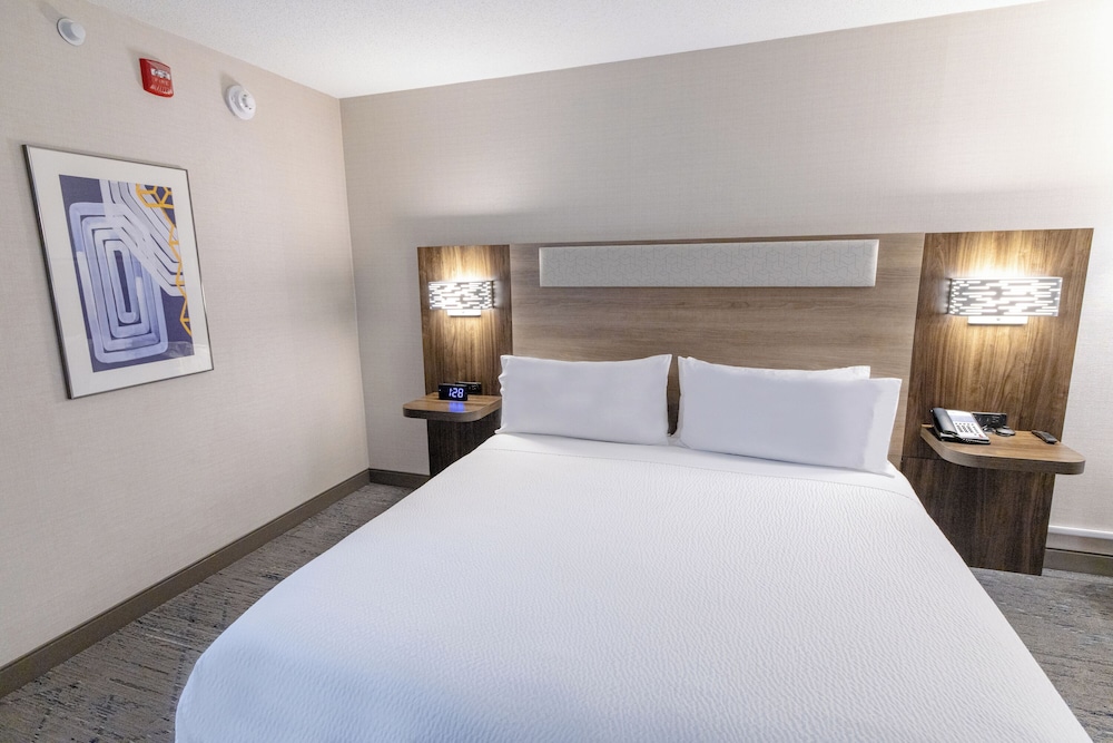 holiday inn express hotel of neptune by ihg