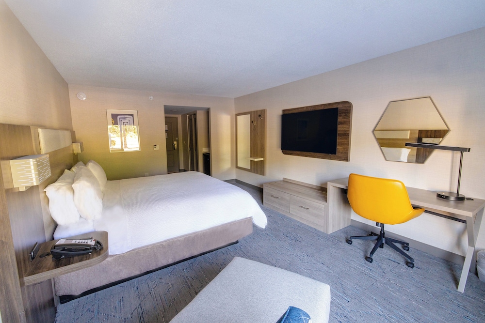 holiday inn express hotel of neptune by ihg