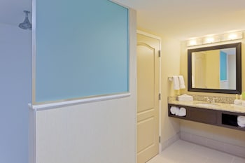Holiday Inn Express Hotel Of Neptune By Ihg,Neptune Township>>Neptune City,3 star