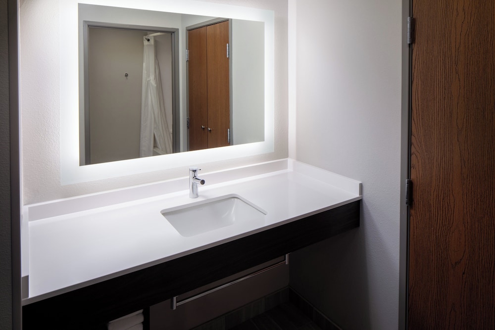 holiday inn express and suites los alamos entrada park