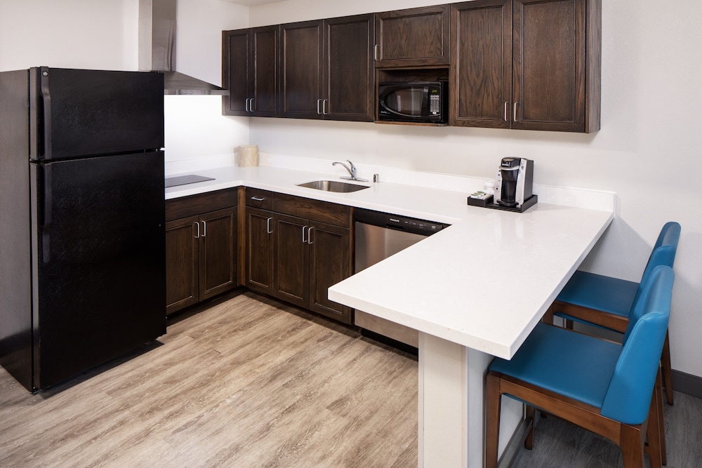holiday inn express and suites los alamos entrada park