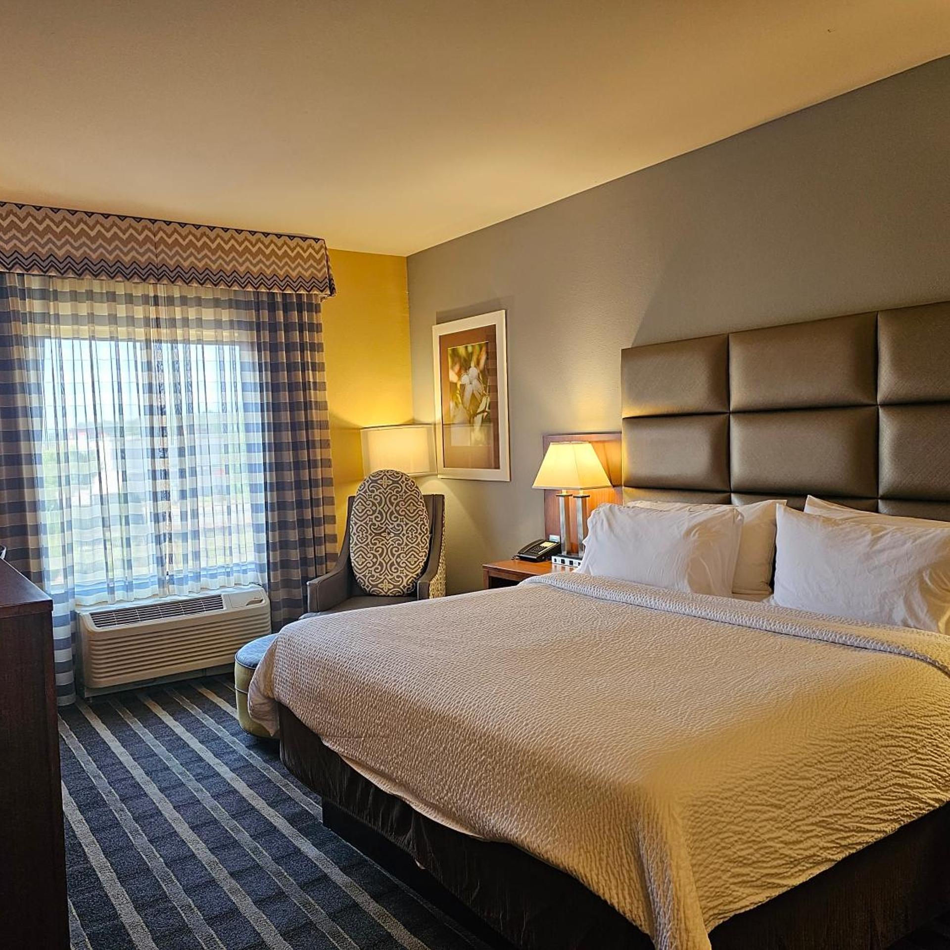 holiday inn express and suites perry national fairground area by ihg