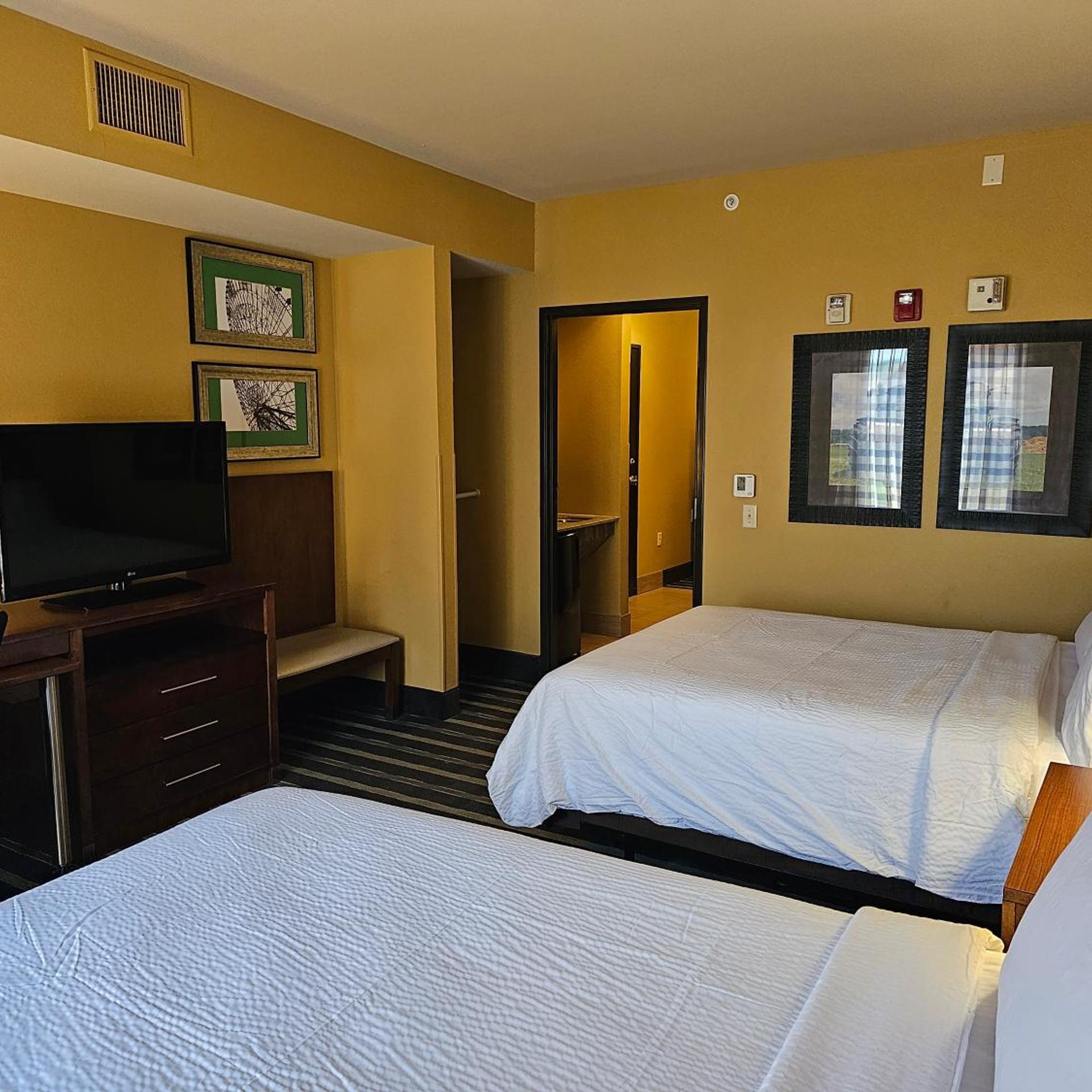 holiday inn express and suites perry national fairground area by ihg