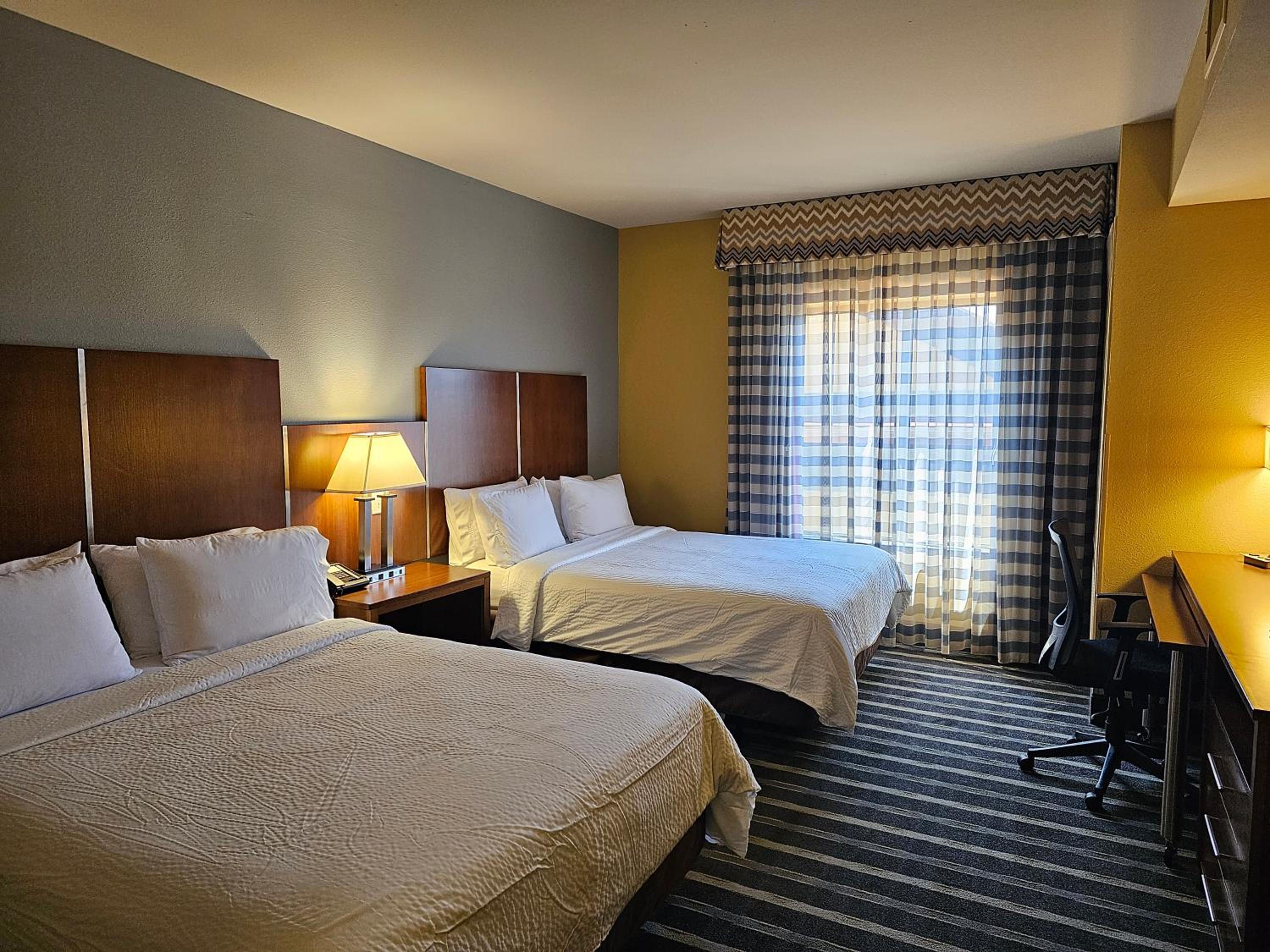 holiday inn express and suites perry national fairground area by ihg